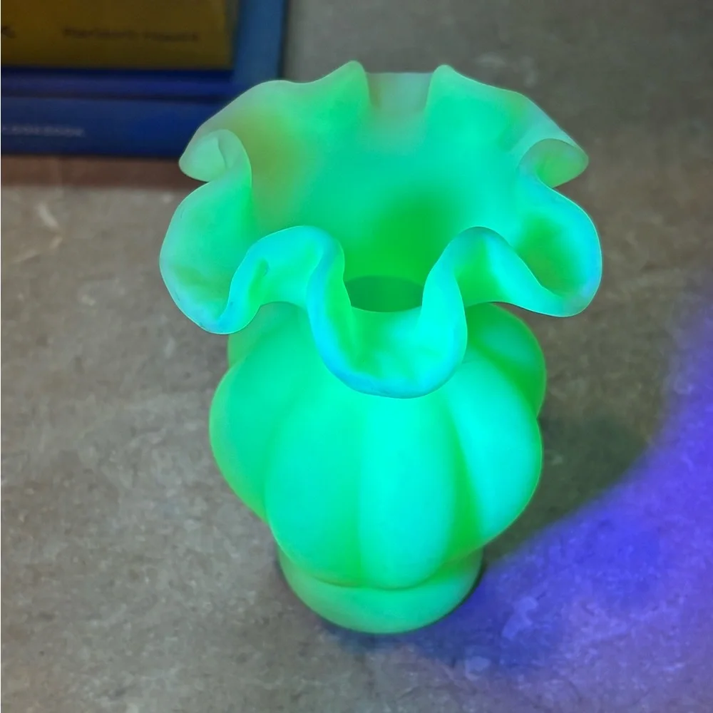 Vintage Fenton Satin Glass Custard Uranium Glass Satin Ruffled Vase “Glows”